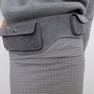 IN SERACH OF GRAY GIMAGUAS BELT BAG